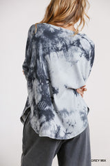 Tie Dye Round Neck Ribbed Button Front Top With Round Hem